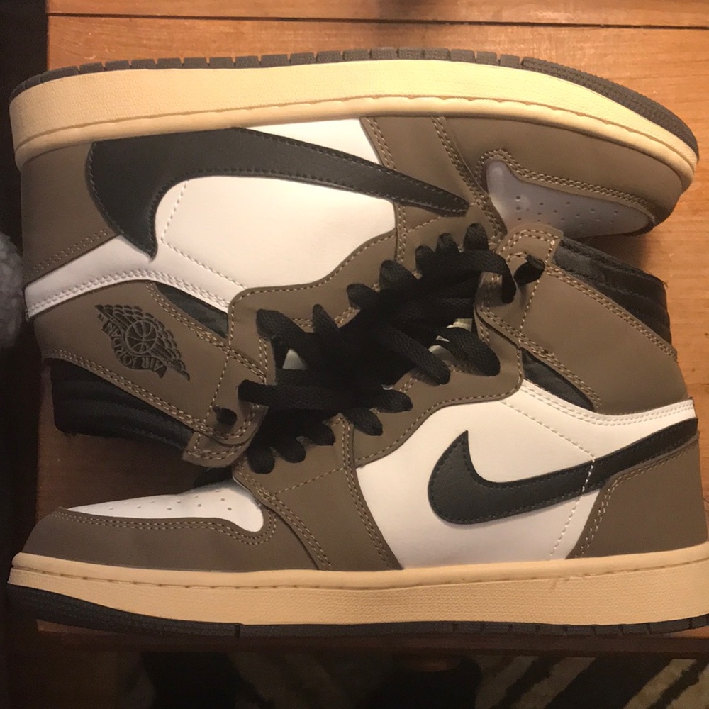 Jordan Brown and White High-Top Sneakers sz 8